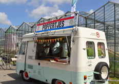 Poffertjes voor de deur bij auberginekwekerij van Luijk