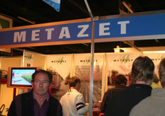 Veel belangstelling bij de stand van Metazet.