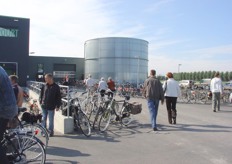 Door het mooie weer kwamen veel mensen op de fiets (geschat totaal aantal bezoekers: 3.000 personen).