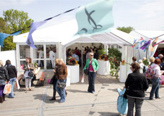 Op het Almeerderstrand in Almere is maandag 11 mei de jaarlijkse Libelle Zomerweek begonnen. Duizenden vrouwen hebben de eerste dag het GroentenFruit Paviljoen bezocht die voor de eerste keer aanwezig is op deze consumentenbeurs.