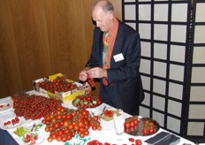 Ton Janssen vertelt graag over tomaten