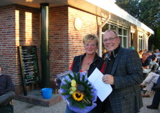 Wilma verdient haar prijs voor de longest xx