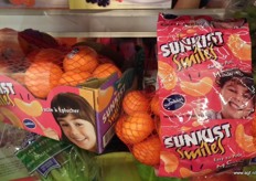 en bij Sunkist hebben ze speciale verpakkingen voor kinderen gemaakt met daarin klein fruit