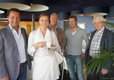 V.l.n.r. Marco Vijverberg, Fleur Vreugdenhil, Arie Middelburg, Marc Scholtes en Sjaak Barendse