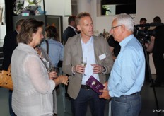 Arne van Aalst (Prominent) in gesprek met Piet Boon (Van Rijn)