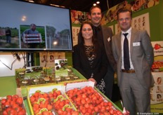 Leen Matthe, Ralph Bogers en Jan Engelen maakten promotie voor het International Strawberry Congress 2013.