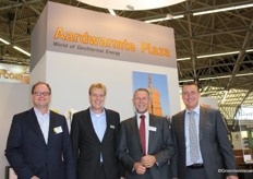 Ook dit jaar weer een Aardwarmteplaza op de Horti Fair. Vlnr: Jan Paalvast, Erwin Adegeest, Adri Kuyper en Jean-Pierre Schenkeveld