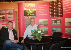 Zwirs Worldwide is de internationale nieuwbouwtak van Zwirs Knijnenburg. Arjan van der Meer praat bij met Lies van Geest van Tuprotec.