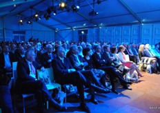 Volle zaal in Enkhuizen