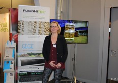 Maritha van Berlo van GEGE Machinebouw en Funghitec Funghitec bestaat nu ongeveer een jaar en is voornamelijk actief met innovatieve machines in de paddenstoelensector