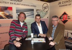 Arjo den Drijver en Jordy van den Berg van JB Pompen met Van Etten Agro Consultancy.