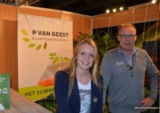 Angela van Niel en Pieter van der Lugt van plantenkwekerij P. van Geest.