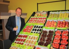 Filip Fontaine, één van de directeuren is trots dat ze als BelOrta een enorm fruitassortiment kunnen aanbieden