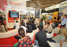 Xander van de Zande of VEK giving a presentation about advanced vegetable cultivation