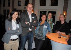 Poysan Vuong, oud-Goodmorning collega Rutger Visser (nu aan de slag bij Elkor Telecom & ICT), Yvonne van de Ven, Linda van Gerwen en Cora van der Wiel.