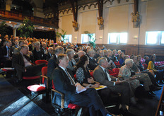 Een drukbezocht symposium, gehouden in het Tropeninstituut in Amsterdam