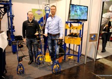 Koen van Eik and Toine Lommers, Lommers Tuinbouwmachines.