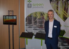 Volgens Onno Boeren heeft Green Products 'de eerste biologisch volledig afbreekbare plug'.