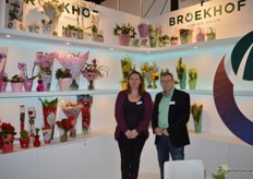 Aad Borsboom en collega op de flitsende stand van Broekhof.