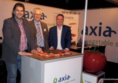 Een keer de mannen van Axia op de foto. Cees Kortekaas, Wim van Krieken en Michel de Winter