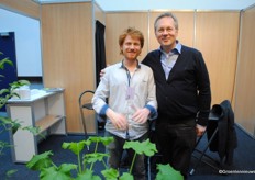 Perlite-fans. Links Sven Willems van Willems Perlite, rechts Dirk Mühlenweg van Knauf.