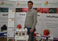 Alwin Scholten van PlantoSys plantversterking, zij zijn actief in alle planten sectoren waaronder ook zachtfruit