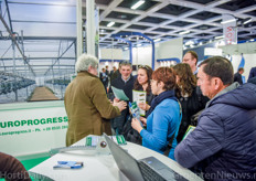 Drukke tijden voor Franco Limbarino in de stand van Europrogress.