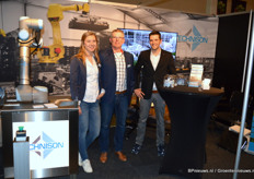 Dian, John en Dirk van Technison, een bedrijf gespecialiseerd in automatisering en interne transportsystemen.