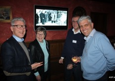 Hans en Willy Meijboom, Arie Benschop en Aad van Slingerland