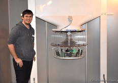 Dennis Nelemaat van Hint Installatietechniek en Hinova presenteert de VentilationJet