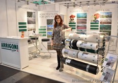 Valeria Delfine of Arrigoni. Read all about their new Biorete screen here: http://www.hortidaily.com/article/40581/New-Biorete-screen- provides-improved-ventilation