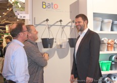 It looks like fun at the booth of Edwin van Dorst (Bato)