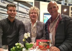 De drie musketiers Mitchell en Gill van der Drift van Mountain High Greenhouse Construction met Bert Neeft van de Total Energy Group