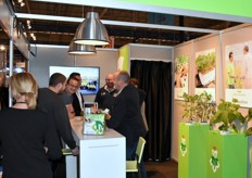 Paul Jochems (rechts vooraan) in een volle stand bij Brabant Plant.