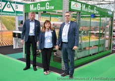 Victoria Petersen & Jens Jaegerholm (right) got many interest in the Multi Green Grow of DGS and Viemose.