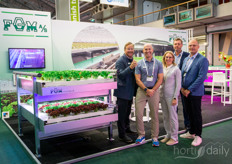 Het team van FGM had dit jaar een eigen stand op de beurs. Jeff Warschauwer vertelde meer over de samenwerking met Rovero, voor wiens kas Horti-House ze de Noord-Amerikaanse vertegenwoordiger zijn