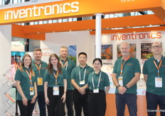 Een groot team namens Inventronics dat levert aan de grote belichtingsbedrijven, die zelf ook op de beurs stonden.