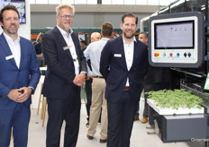 Willem van den Berg, Sjaak Bakker en Raymond van den Berg van ISO bij de ent-innovatie, de ISO High Speed Grafter waarmee Morning Star Tomatoes in de VS al werkt.