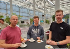 Eric van Nieuwkoop, Amos Westerveld (Agro Care) en Matthijs van Dentop (Beja Fleur)