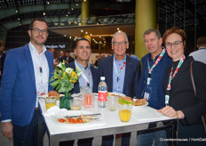 Jeroen de Weerdt (Incotec), Ofer Ben-Zvi (Tomatech), Klaus Büchel (Klaus Büchel Anstalt), Wilfred Scheffers (Plantfactory) en Brechje Veerman (Incotec)