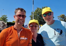 Veel bekende gezichten langs het parcours, met in oranje paprikateler John van der Voort, bekend van het paprikabiertje.