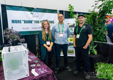 Melissa Mclean en Will van Vliet, VanVliet Greenhouses, met James Marlier, Impellos Sciences